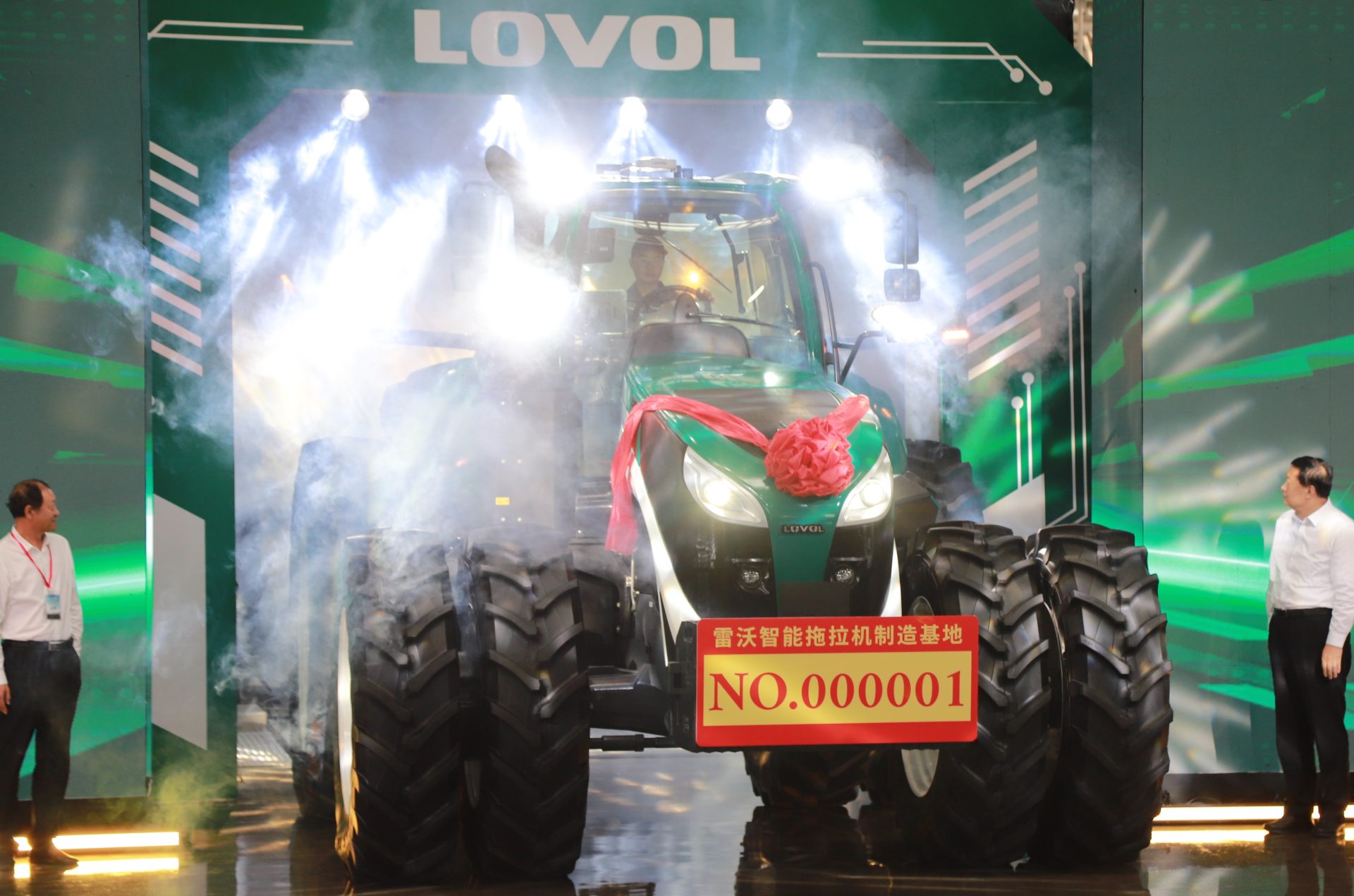 100,000+ Lovol tractors a year