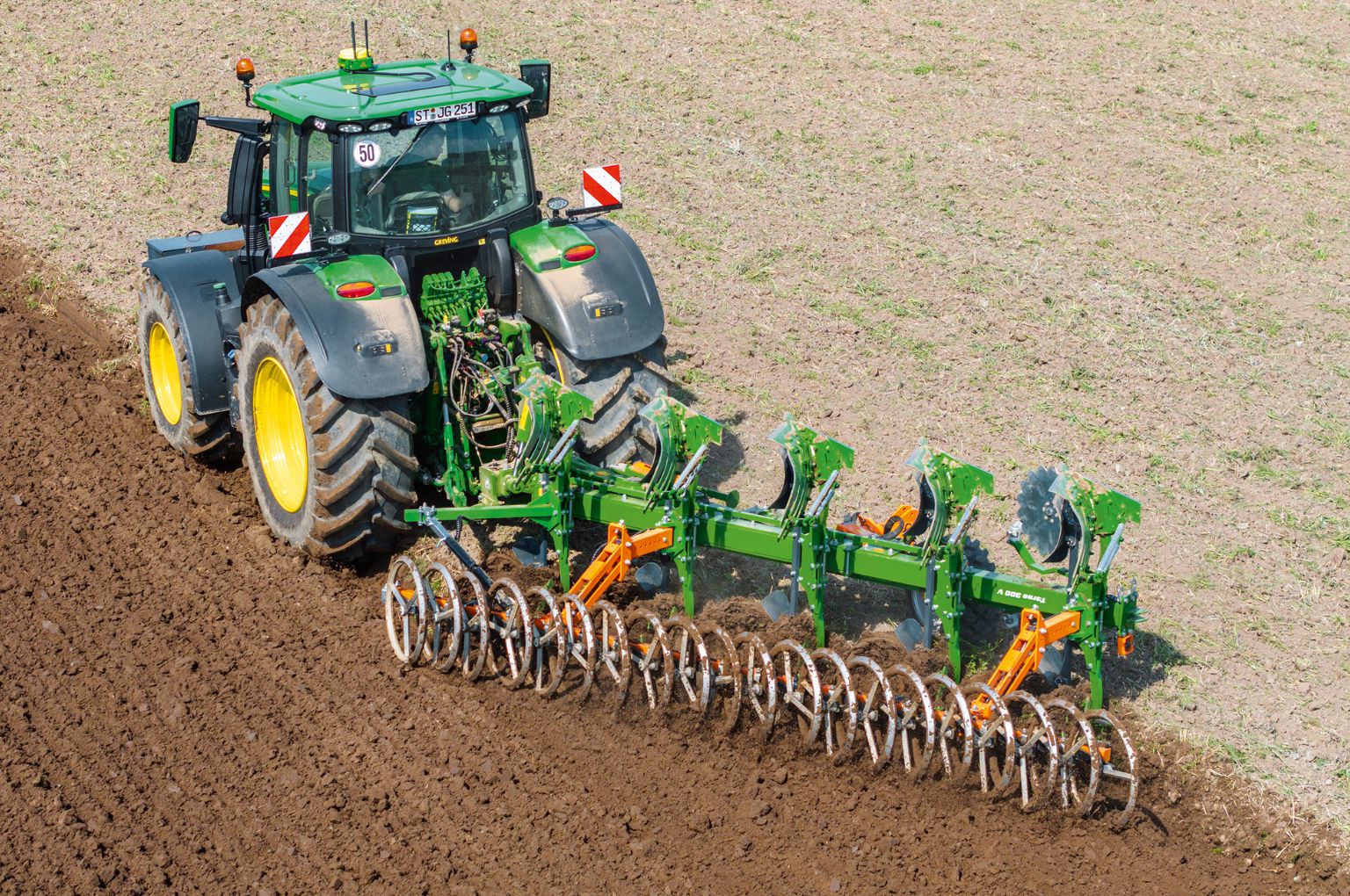 Amazone ploughs with VSS packer