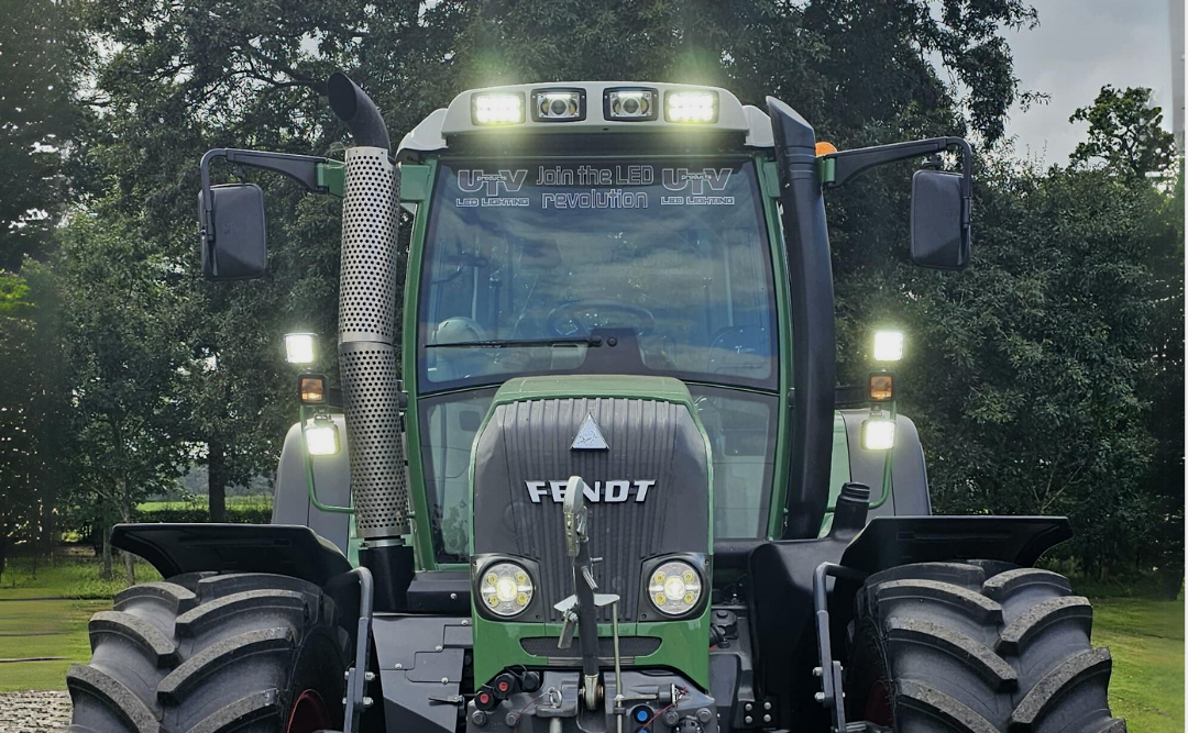 Classic look for UTV LED work light