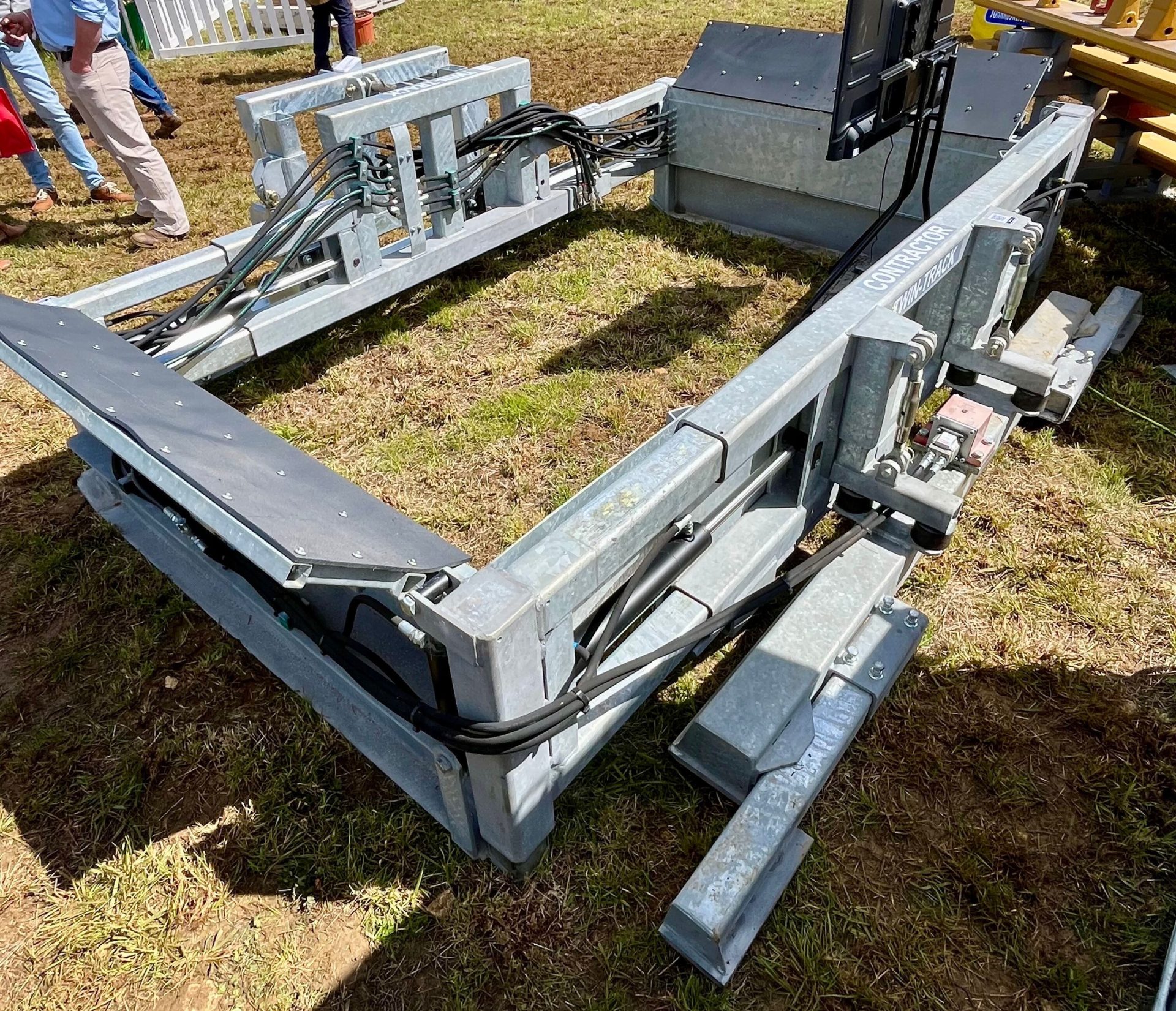 Jacobsens GFM track grader