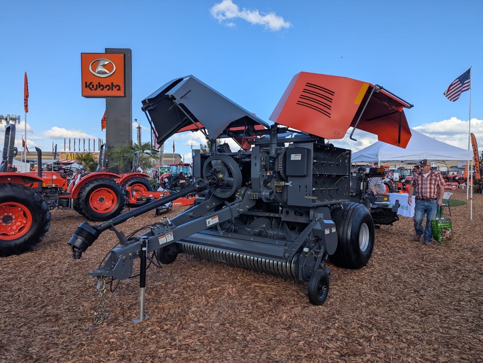 Kubota unveils dual-chamber baler