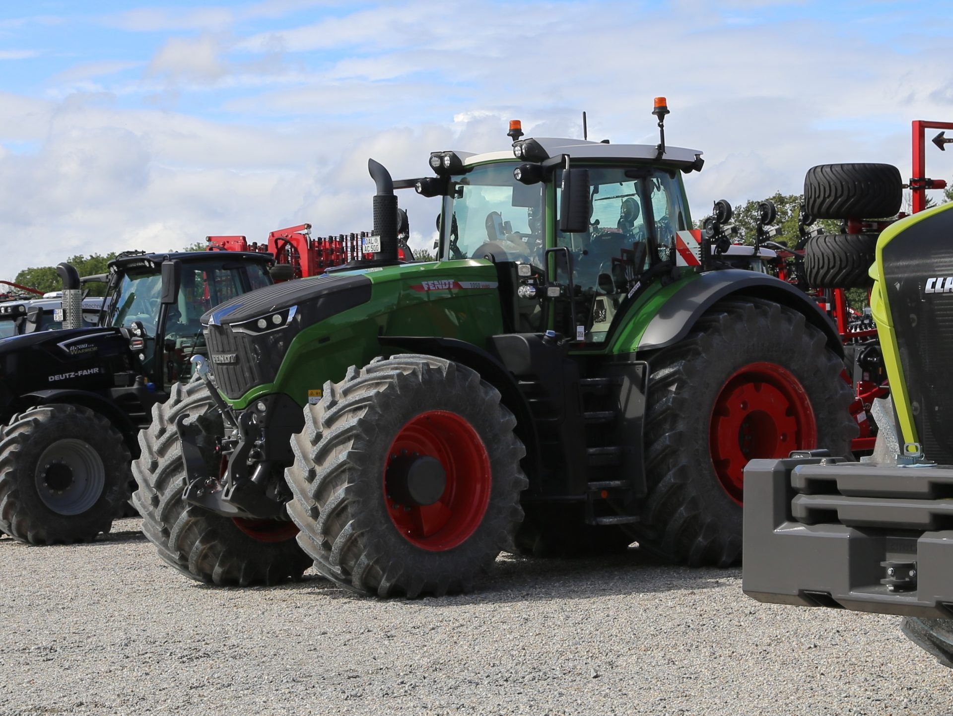 Negative trend for UK tractor registrations
