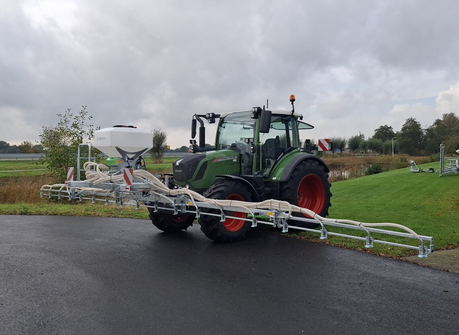 Zocon seeding boom in widths up to 12m