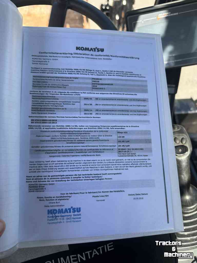 Excavator mobile Komatsu PW180-10 met LMB  Lastmomentbeveiliging