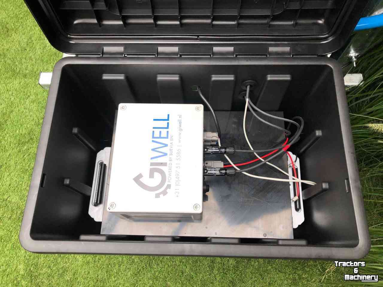 Water trough Solar Energy Suevia Suevia Solar weidedrinkbak 600 liter , met bronpomp