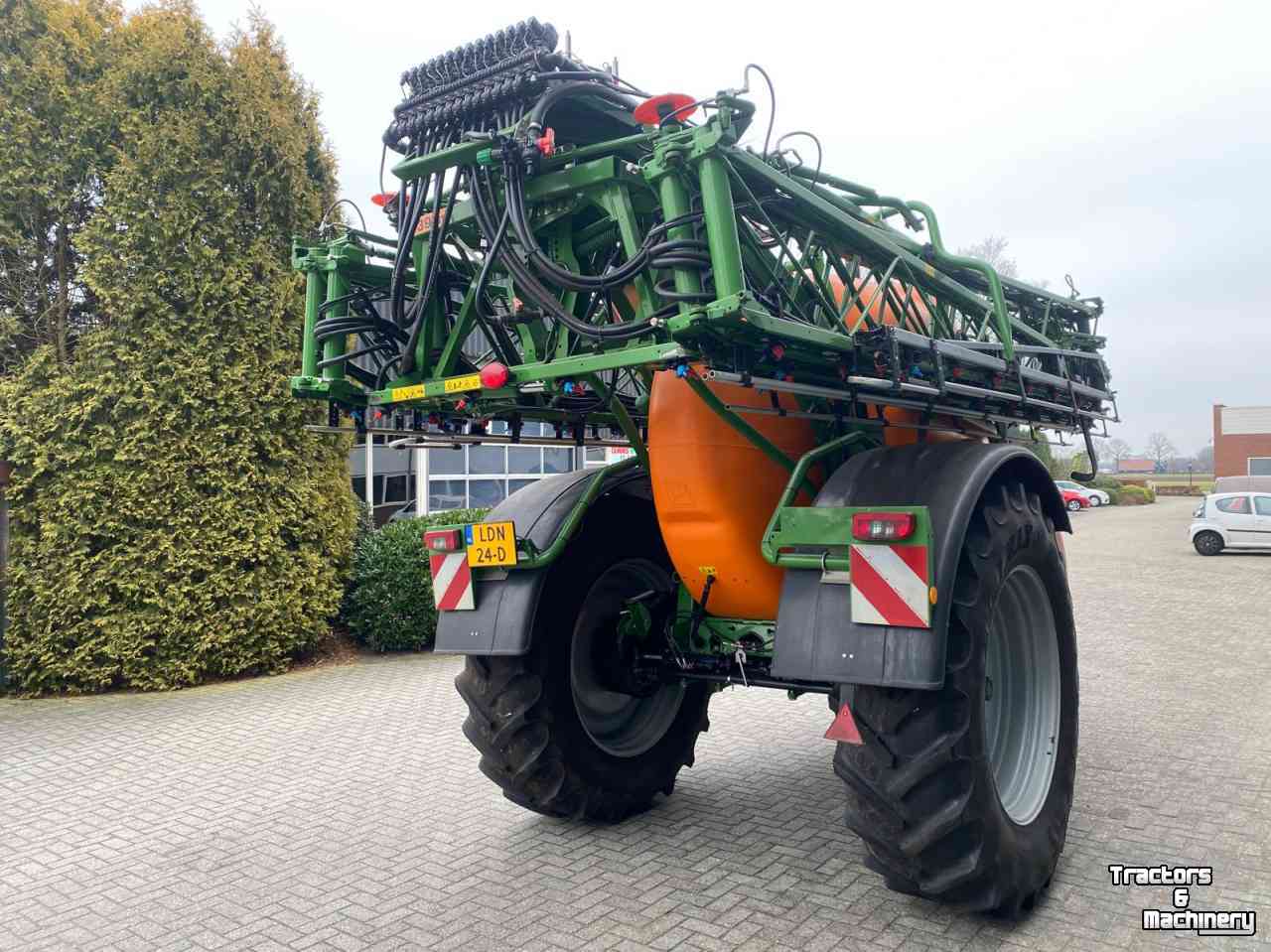 Fieldsprayer pull-type Amazone UX 5200 Getrokken Veldspuit