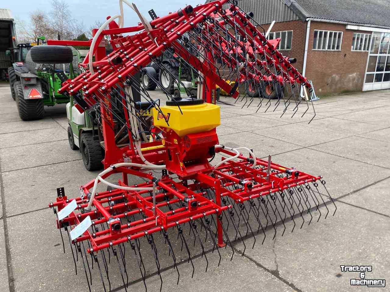 Weeder Einbock Grass-manager wiedeg + APV zaaimachine