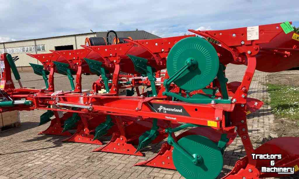 Ploughs Kverneland LB 100-300 5-schaar wentelploeg