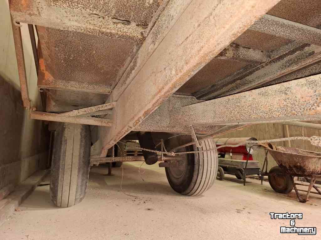 Dumptrailer  Enkelas kipper in klantoverdracht