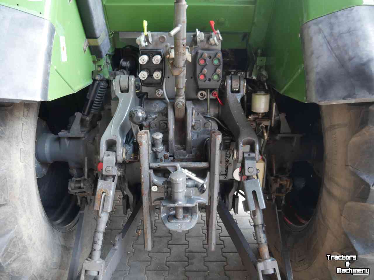Tractor Fendt 818 Vario TMS