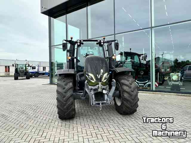 Tractor Valtra T235 Direct Smart Touch Twintrac! 539 uur! VERKOCHT!