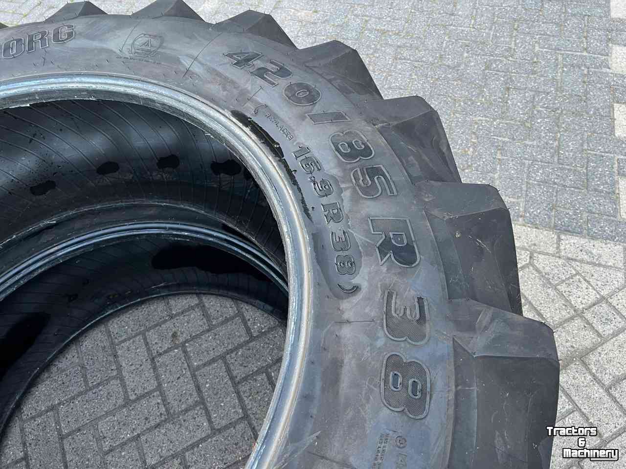 Wheels, Tyres, Rims & Dual spacers Trelleborg 420/85R38 Nieuw ongebruikt demontage