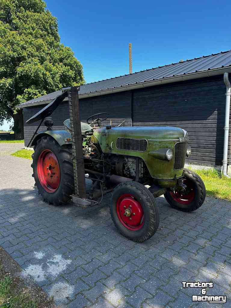Tractor Fendt Farmer 1 met hef en maaibalk