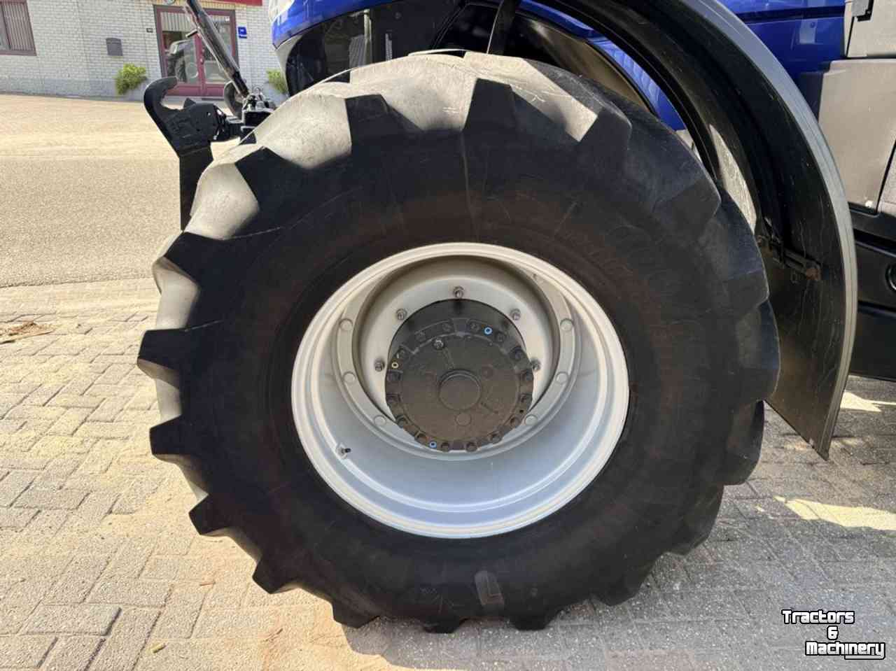 Tractor New Holland T7.260AC Stage V Blue Power