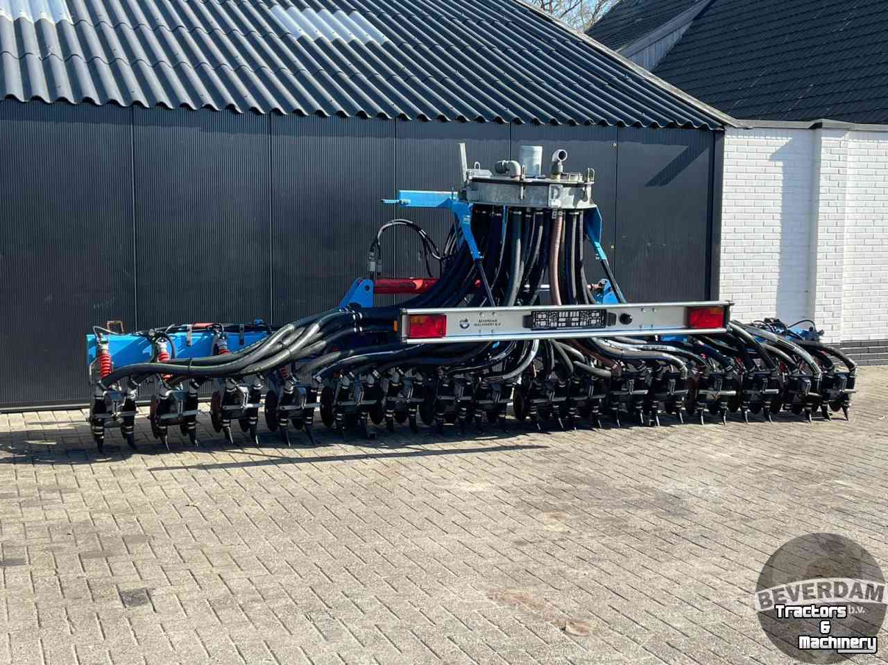 Grassland injector Duport Alltrac DW 6032