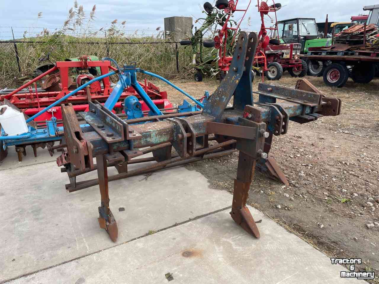 Deep subsoiler Cappon Zelfbouw woelpoot met Cappon rol