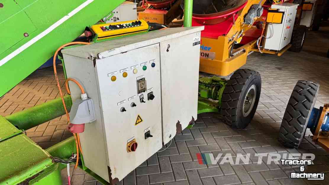 Telescopic storeloader Breston Z14-80 Hallenvuller