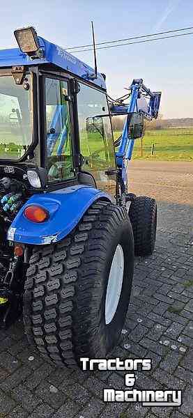 Tractor New Holland T3.65F / Marge machine