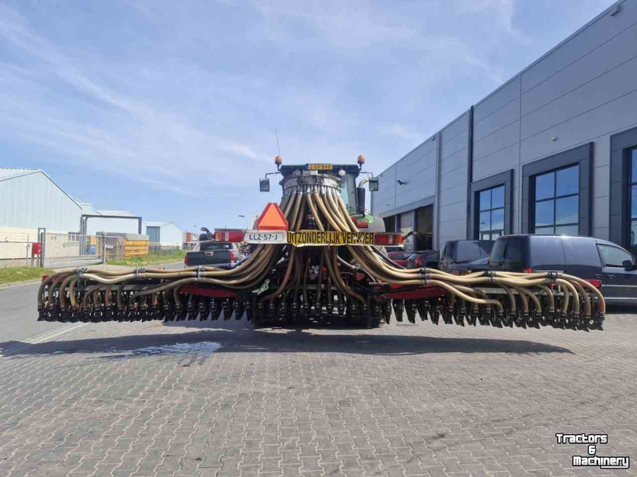 Grassland injector Vredo ZB3-8448