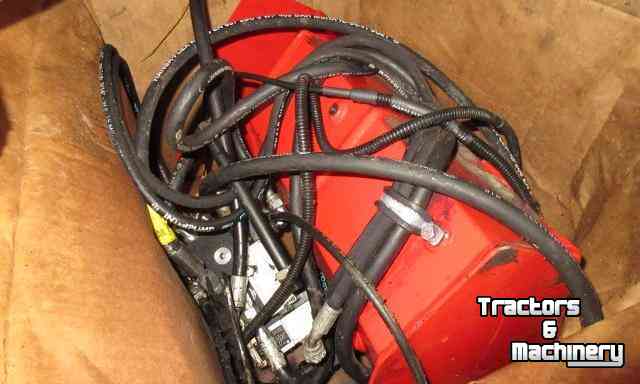 Diverse used spare-parts Komatsu Automatisch vetsmeersysteem