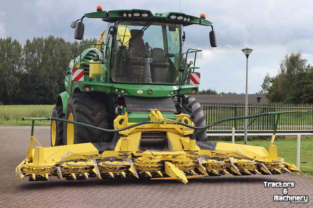 Forage-harvester John Deere 8400
