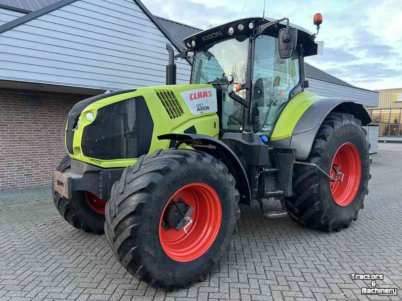 Tractor Claas Axion 810 Cmatic