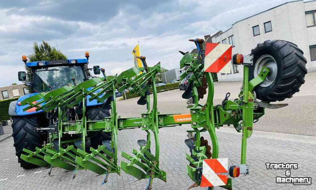 Ploughs Amazone Cayros XS V Wentelploeg