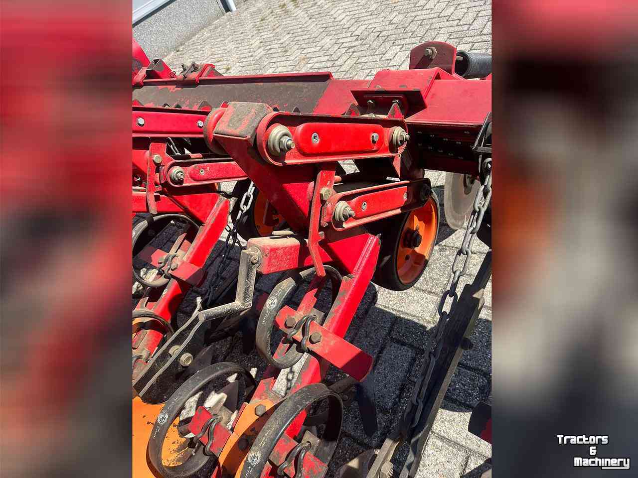 Weeder Kongskilde Vibro-Crop