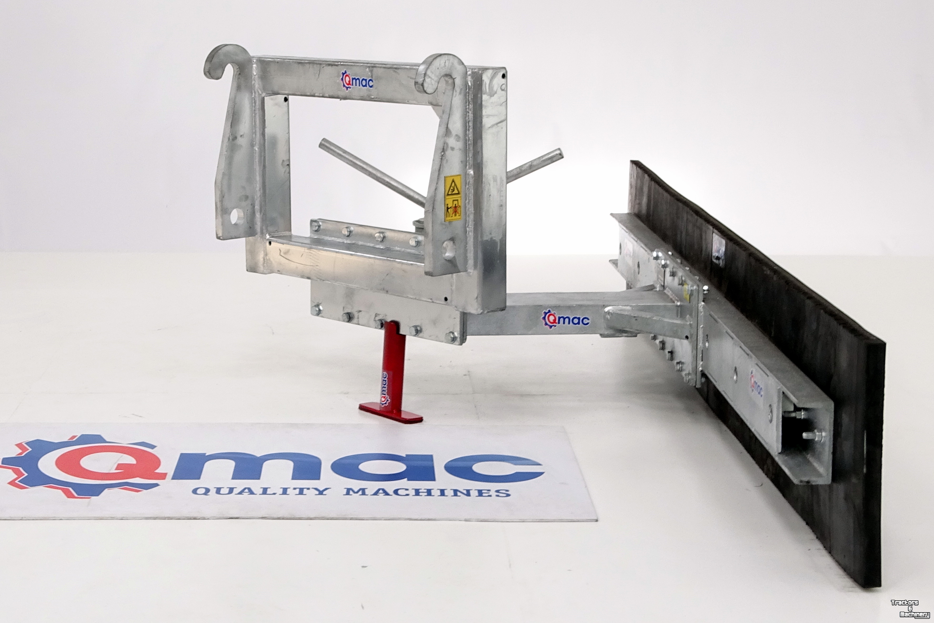 Manure scraper Qmac Gummischieber für futter 2.40 mtr mit anbau Weidemann
