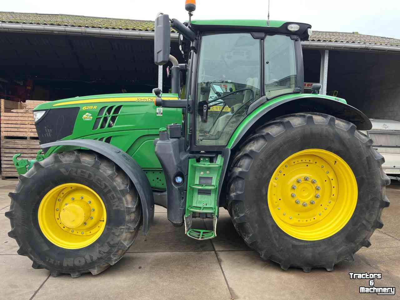 Tractor John Deere 6215 R
