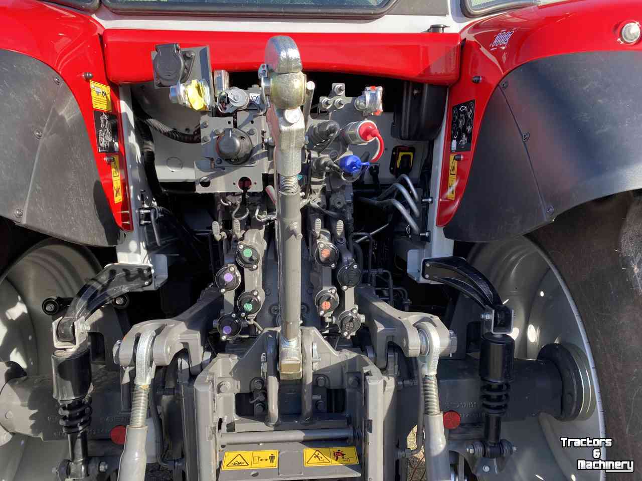 Tractor Massey Ferguson 6S.135 Dyna6 Efficient DEMO