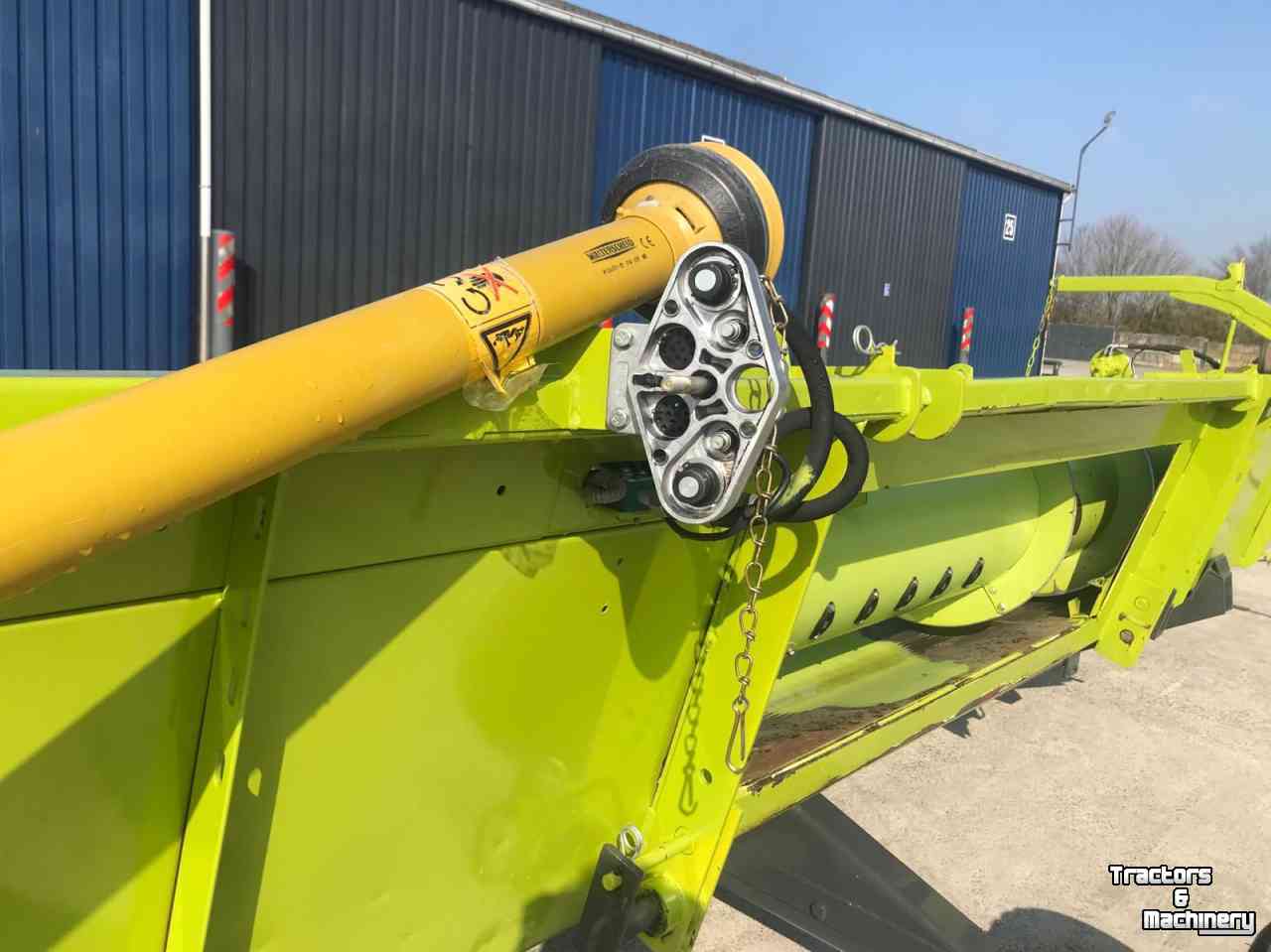 Combinehead & Pick-Up Claas C750 met graszaadopraper