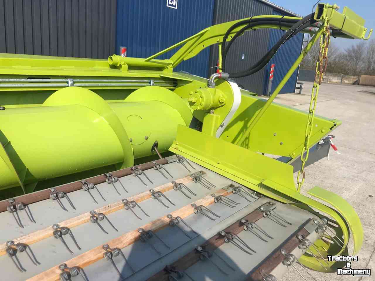 Combinehead & Pick-Up Claas C750 met graszaadopraper