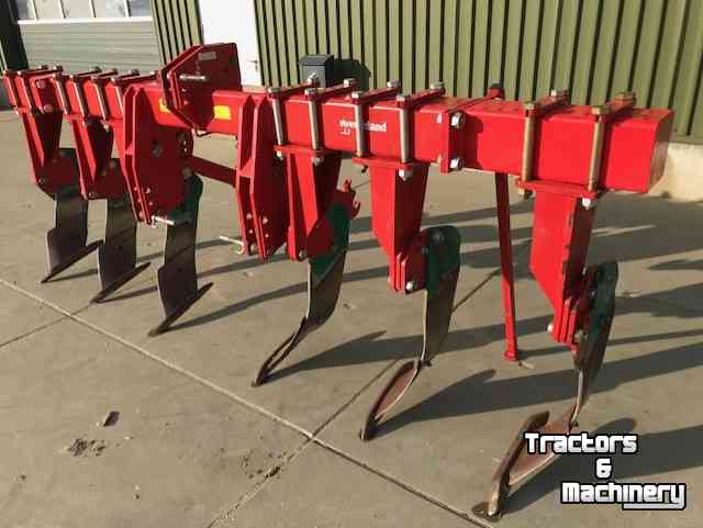 Deep subsoiler Kverneland cli 640