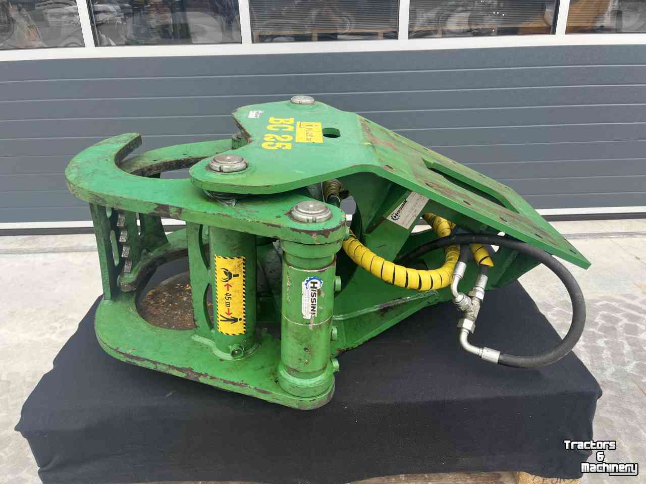 Treecutters Farmax Hissink BC25 bomenknipper