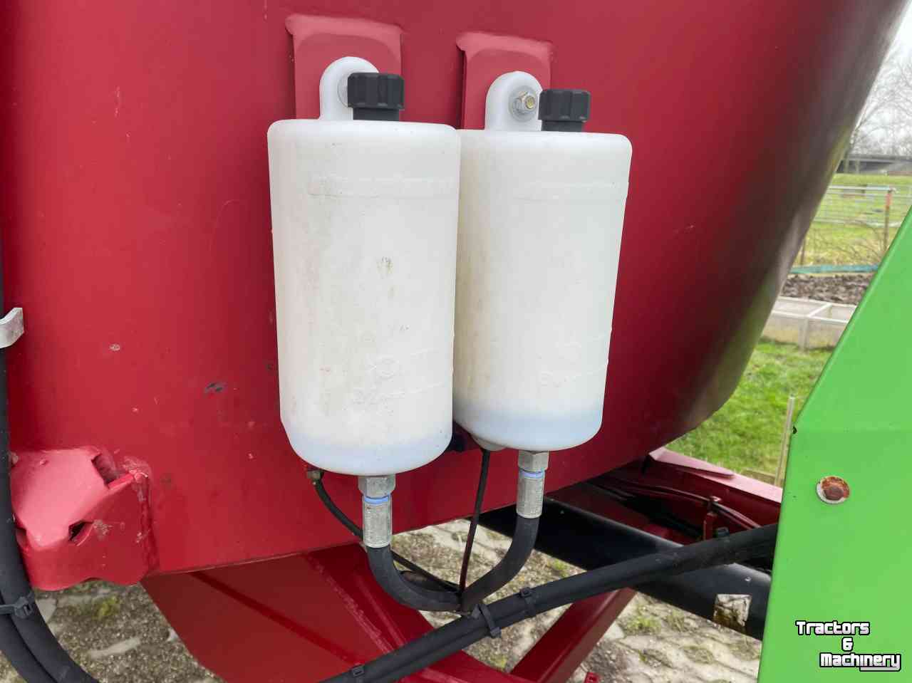 Vertical feed mixer Strautmann Verti-mix 2401 Double voermengwagen / mengwagen / voerwagen