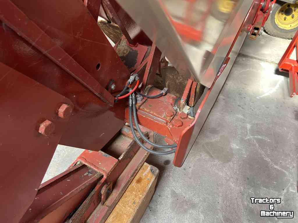 Spader machine Gramegna 45 320 met smeersysteem en hydraulische hef