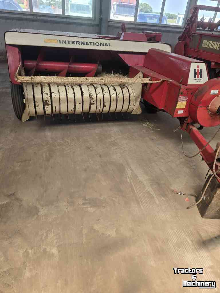 Balers International 440 balenpers pers