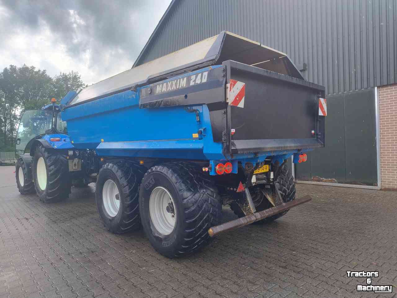 Earth- / Sand-dumper Beco Maxxim 240xl