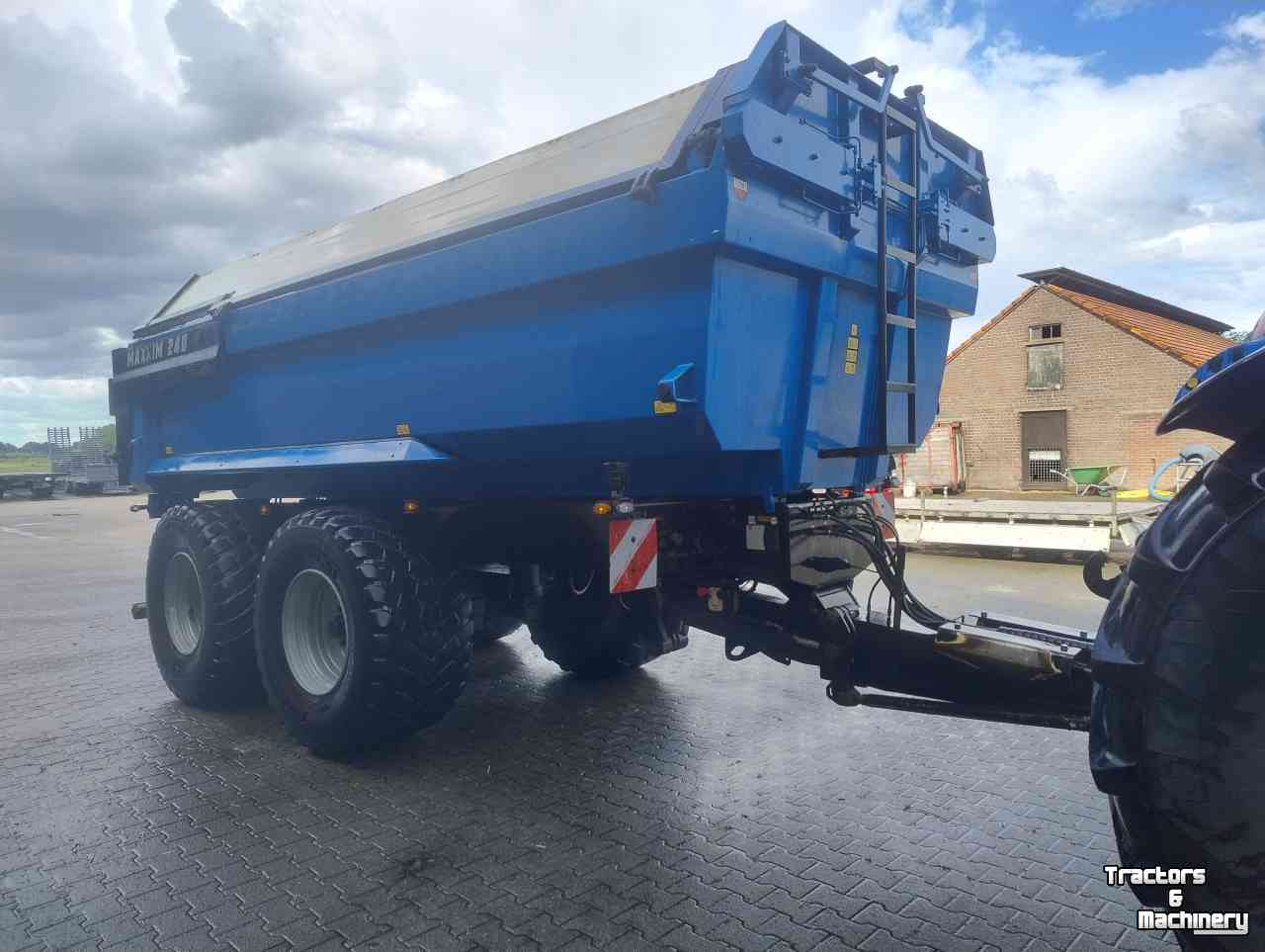 Earth- / Sand-dumper Beco Maxxim 240xl