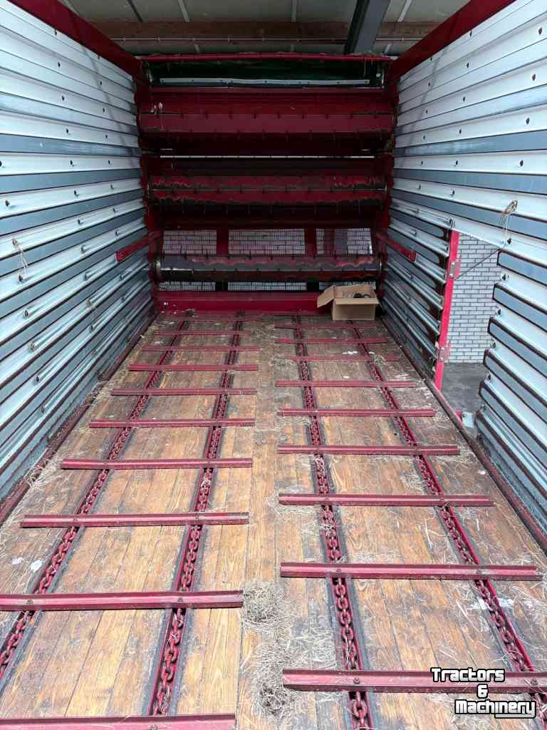 Self-loading wagon Strautmann Giga Vitesse III DO