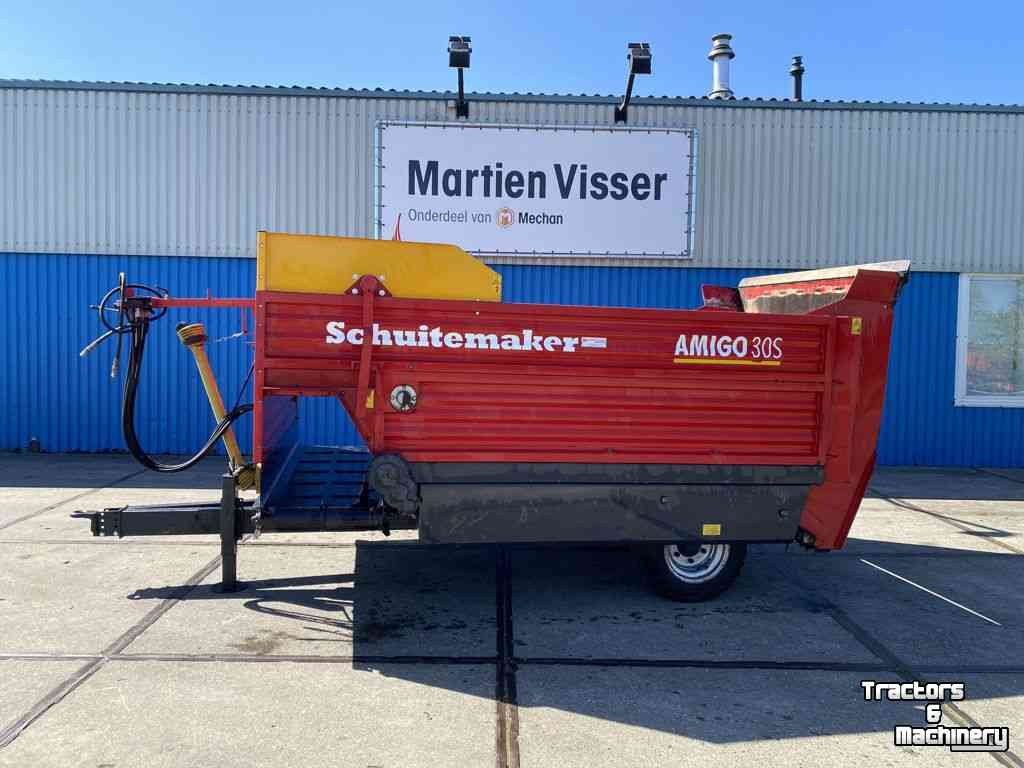Silage-block distribution wagon Schuitemaker AMIGO 30S Blokkendoseerwagen