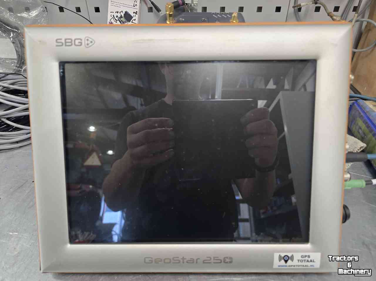 GPS steering systems and attachments SBG Geostar 200 T23
