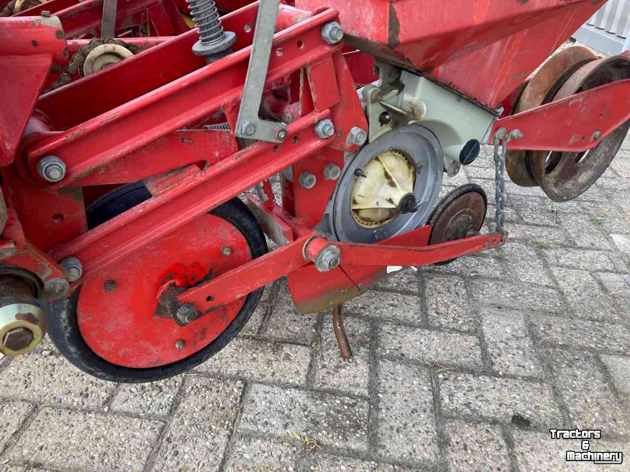 Vegetable- / Precision-seed drill Accord 12 rij Bietenzaaier / Bietenzaaimachine