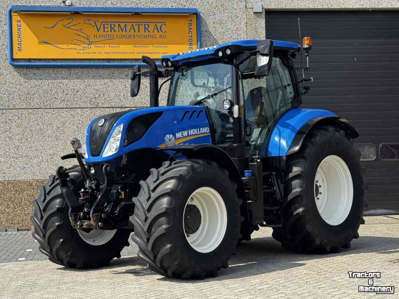 Tractor New Holland T7.225AC vario Stage V Fronthef Lucht GPS