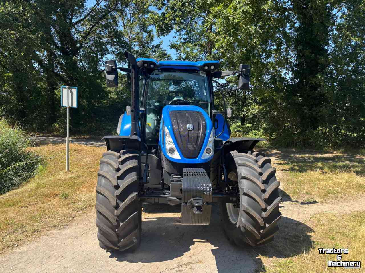 Tractor New Holland T6 145 DC