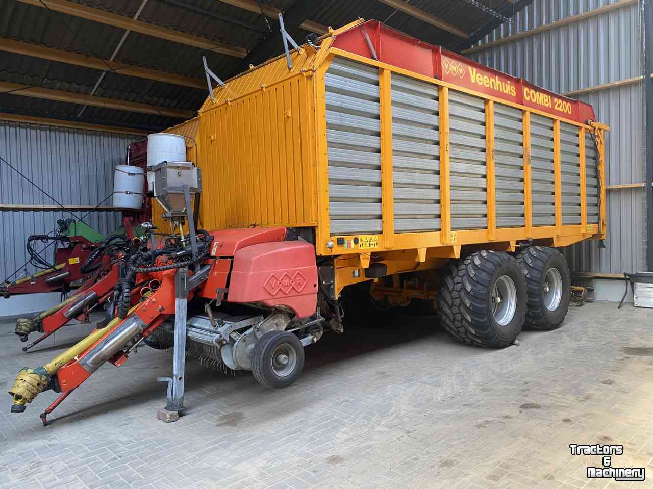 Self-loading wagon Veenhuis Combi 2200