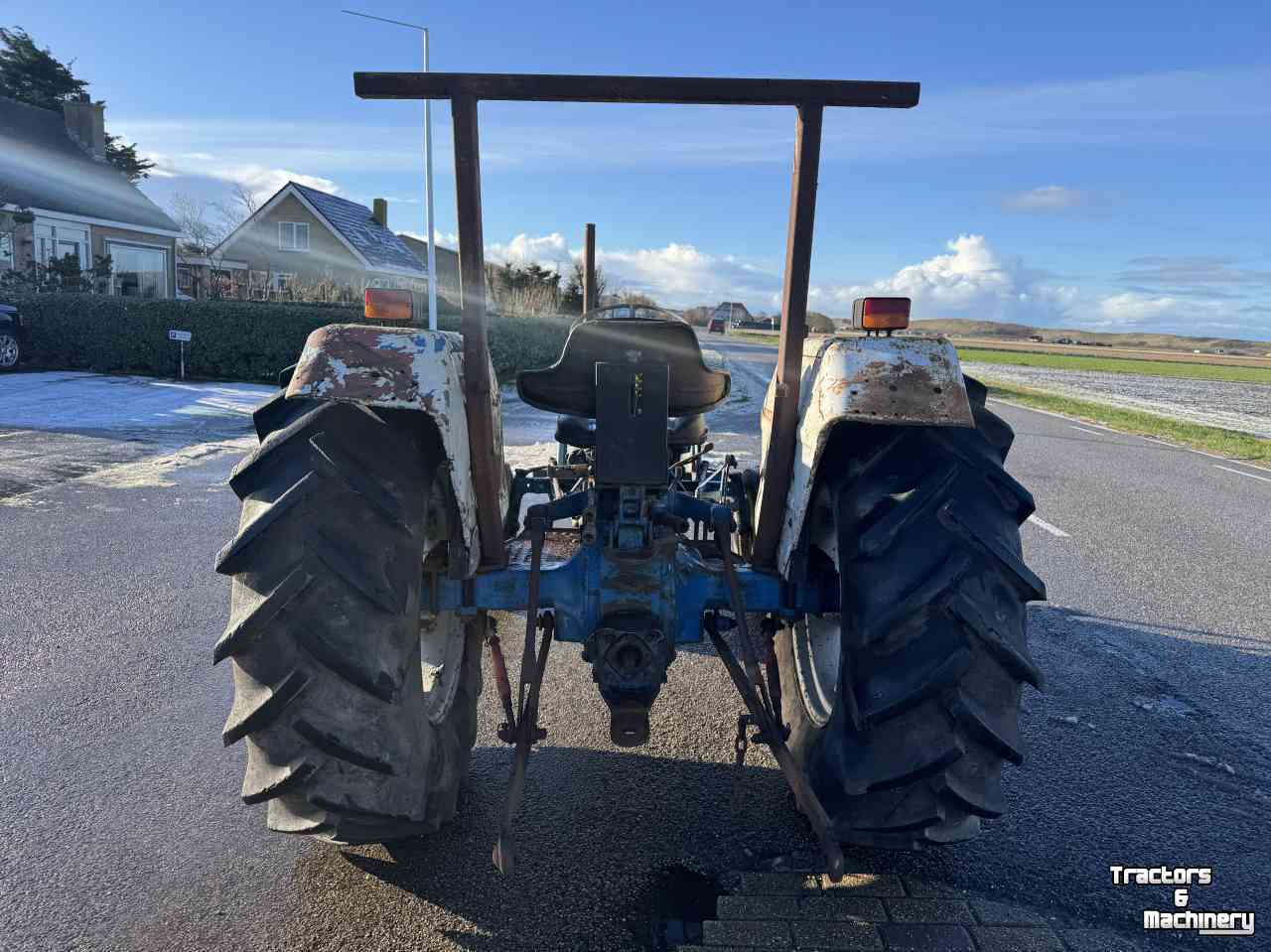 Two-wheel tractor Ford 3000