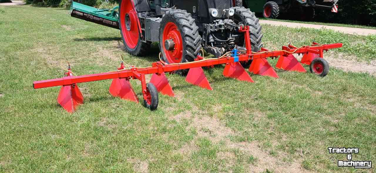 Rows sprayer Steketee kappenspuit