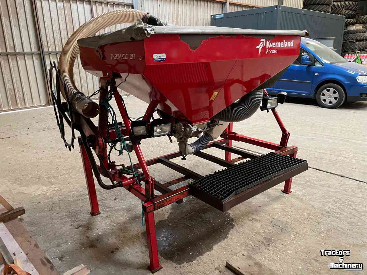 Seed drill Accord Kverneland Accord DF1 front zaaitank